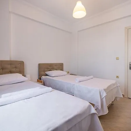 Assos Apart: Havuzlu Sitede Tamami Sizin 2 Oda 1 Salon Daire Apartament