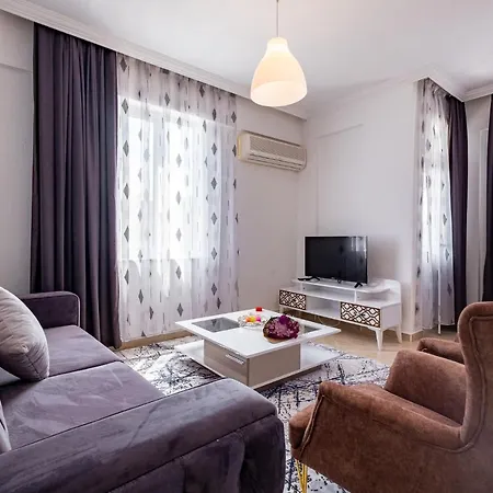 Assos Apart: Havuzlu Sitede Tamami Sizin 2 Oda 1 Salon Daire Belek