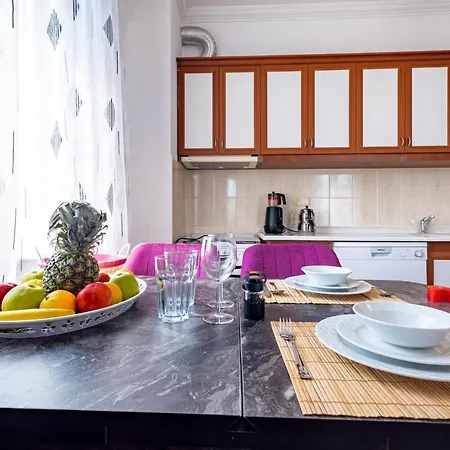 Assos Apart: Havuzlu Sitede Tamami Sizin 2 Oda 1 Salon Daire * Belek