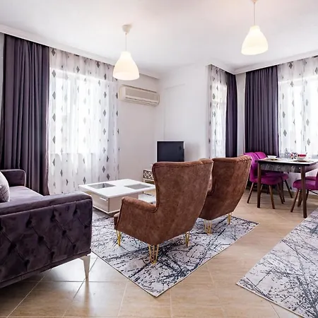 Assos Apart: Havuzlu Sitede Tamami Sizin 2 Oda 1 Salon Daire Apartament Belek
