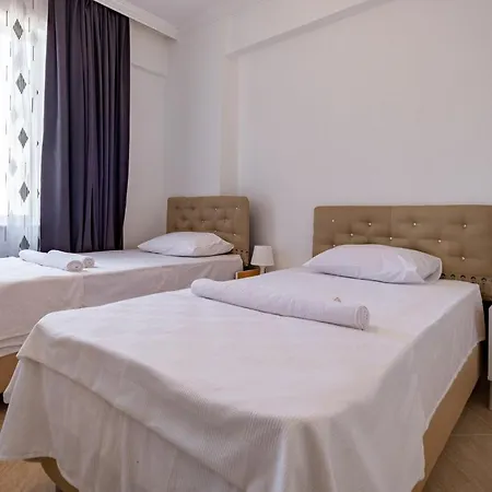 Assos Apart: Havuzlu Sitede Tamami Sizin 2 Oda 1 Salon Daire Apartment