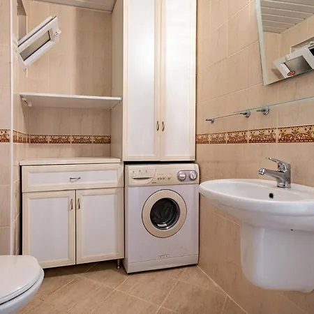 Assos Apart: Havuzlu Sitede Tamami Sizin 2 Oda 1 Salon Daire Belek