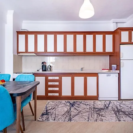 Assos Apart: Havuzlu Sitede Tamami Sizin 2 Oda 1 Salon Daire *