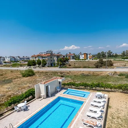 Assos Apart: Havuzlu Sitede Tamami Sizin 2 Oda 1 Salon Daire Belek